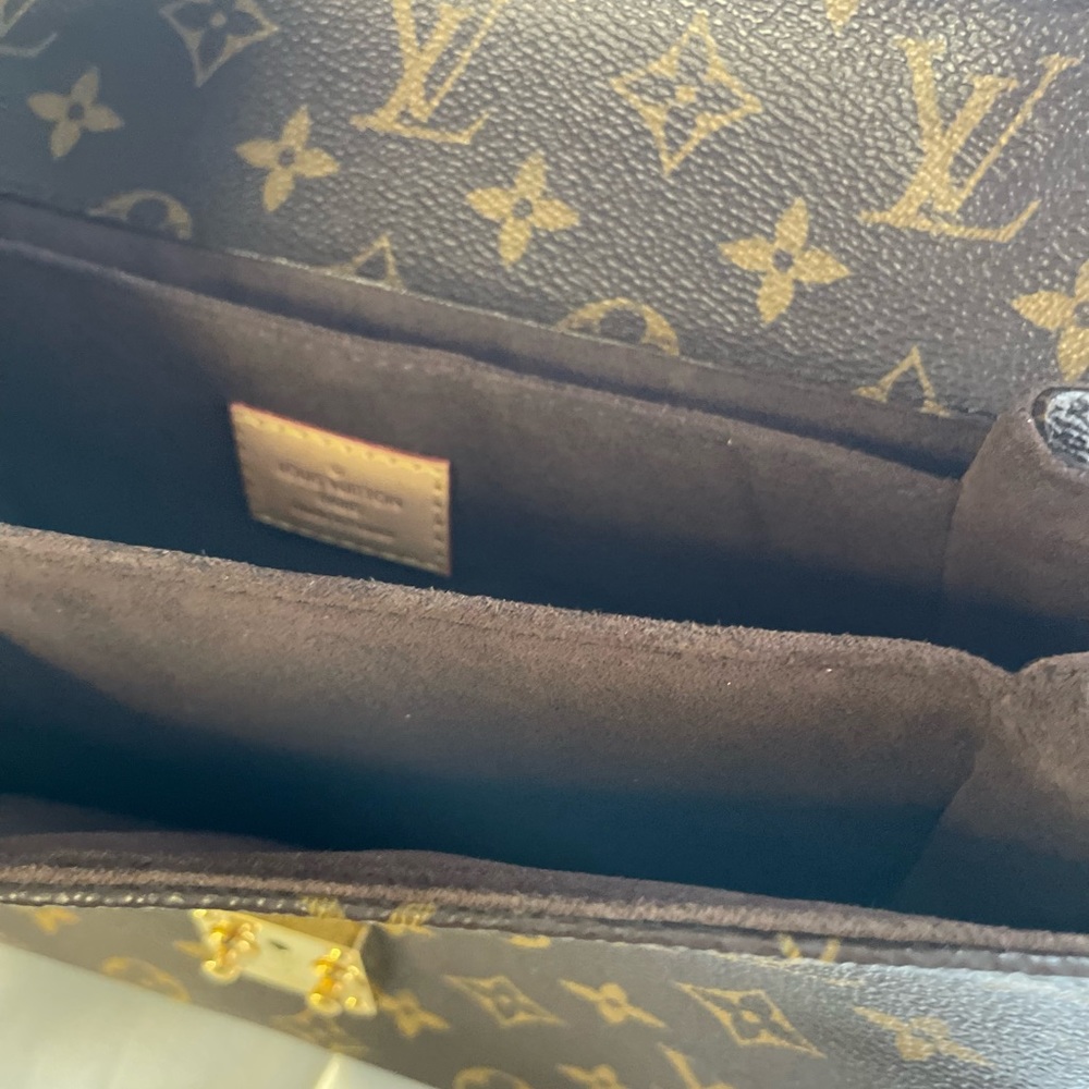 Louis Vuitton Pochette Métis - Picture 10 of 16